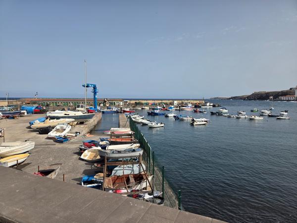 Fishing and leisure boats in Candelaria port