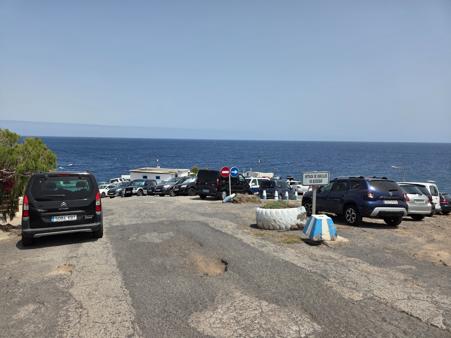 Parking area at El Varadero overlooking the sea
