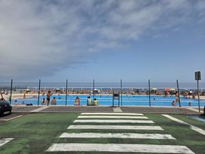 Family-friendly saltwater swimming pool by the coast in Garachico.