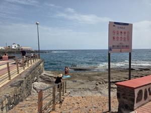 El Muelle swimming area in La Caleta