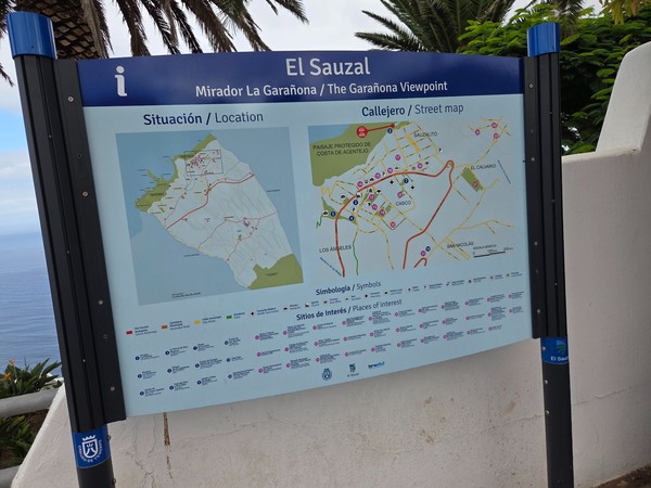 Information board at El Sauzal for Mirador La Garañona showing the location map and street plan for visitors.