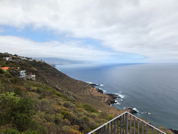 Panoramic Atlantic view from Las Breñas Viewpoint in El Sauzal, overlooking the Costa de Acentejo cliffs.