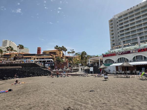 Shops and restaurants near the beachfront
