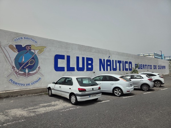 Entrance wall of the Club Náutico Puertito de Güímar by the marina.
