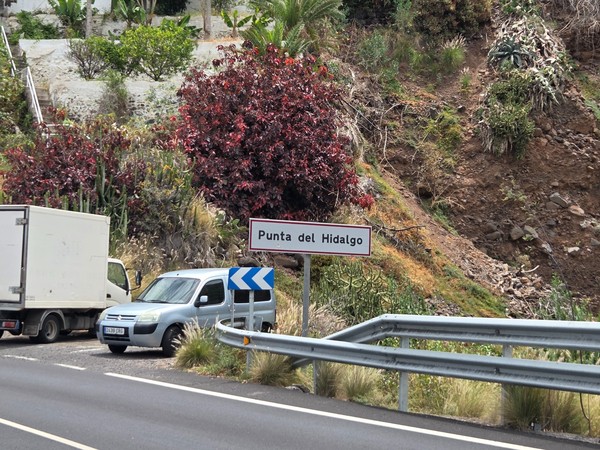 Road sign marking the entrance to Punta del Hidalgo.