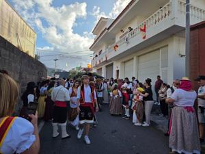 Participants in Canarian clothing during Romería de Tejina