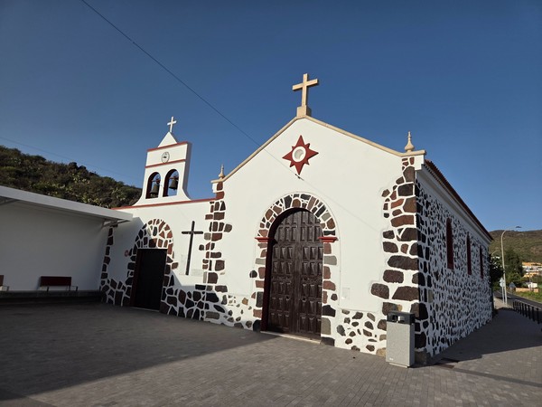 Lava-stone and whitewashed walls of the Iglesia de Santiago Apóstol in the municipality of Santiago del Teide.
