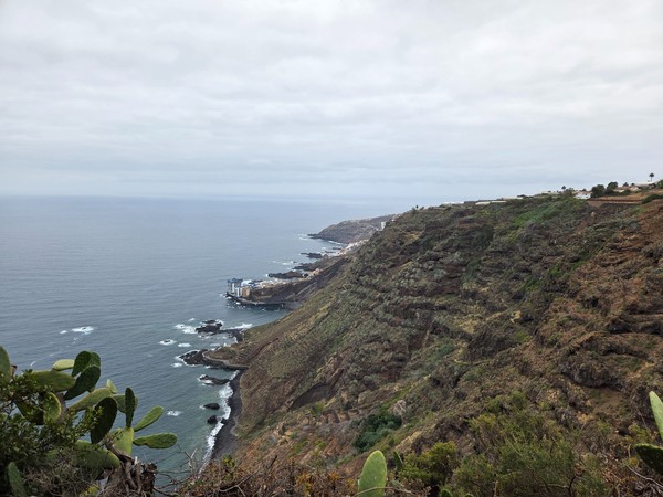 Panoramic view of the Tacoronte–Acentejo cliffs and Atlantic Ocean coastline in north Tenerife.